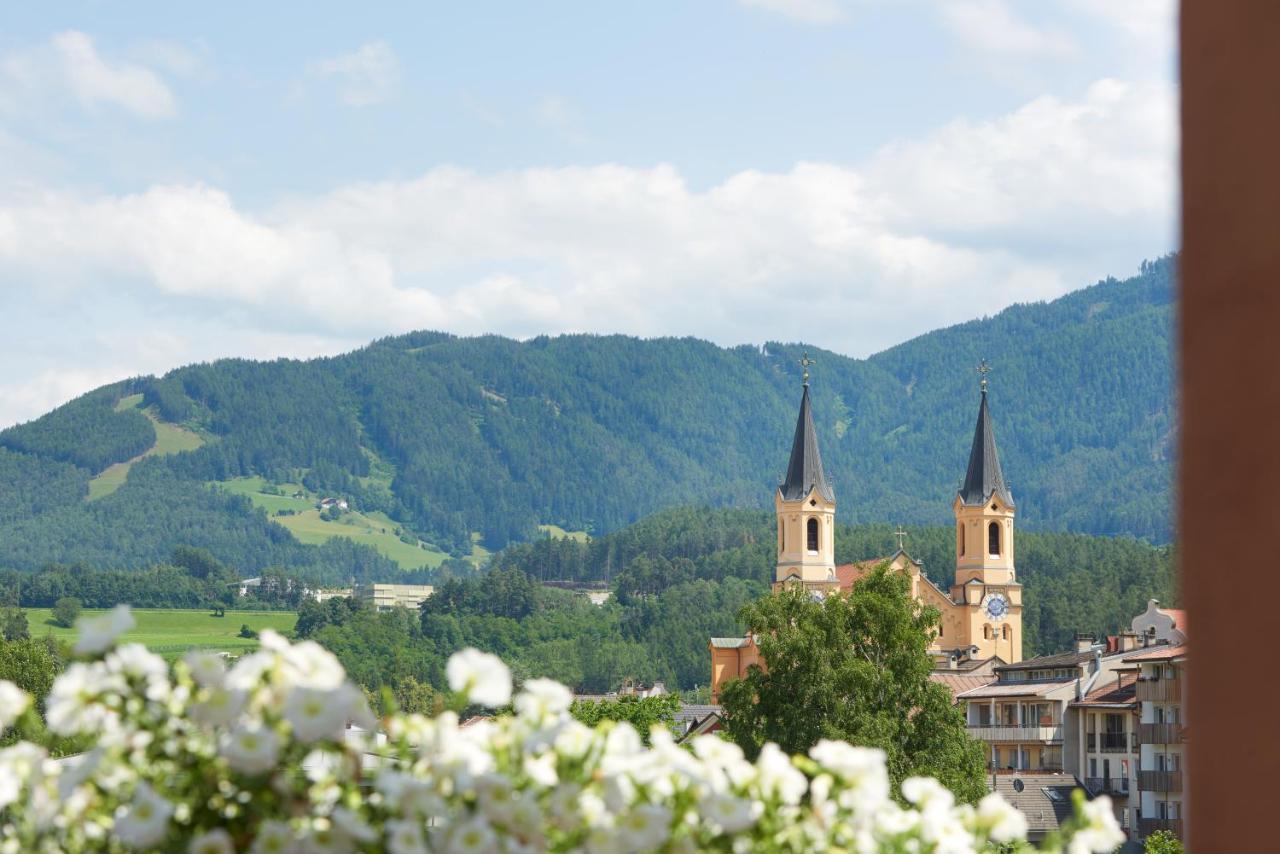 Hotel Goldene Rose Brunico Esterno foto