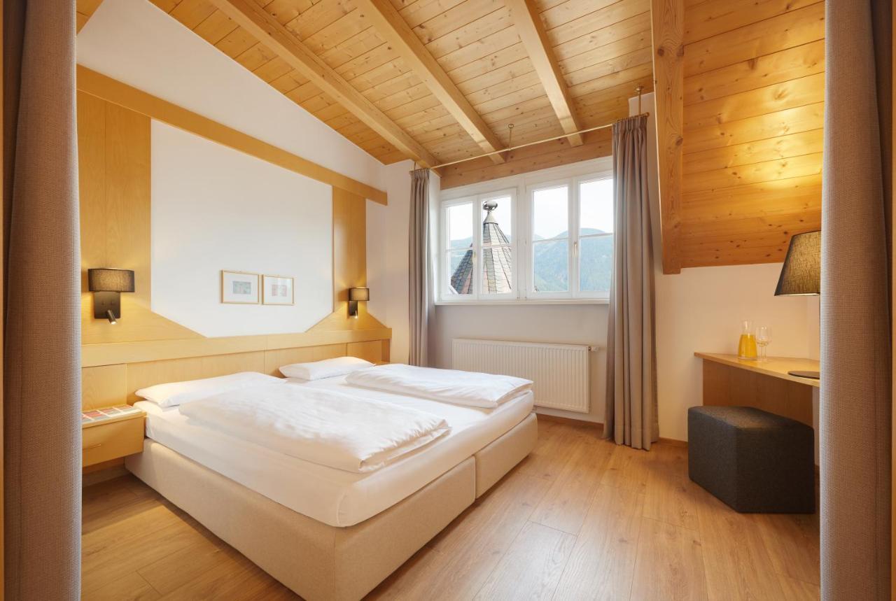 Hotel Goldene Rose Brunico Esterno foto